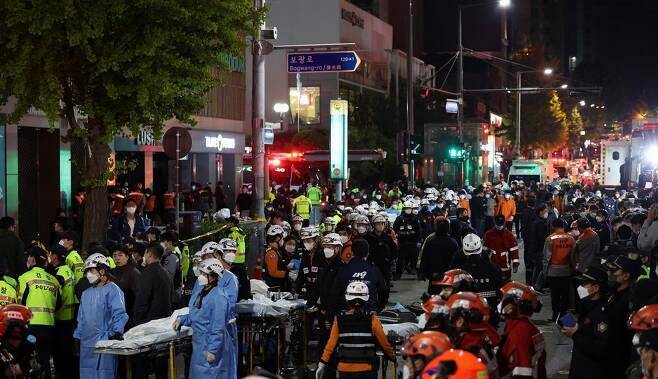 More than 200 people suffer cardiac arrest in 'Itaewon', Seoul during the Halloween festivities