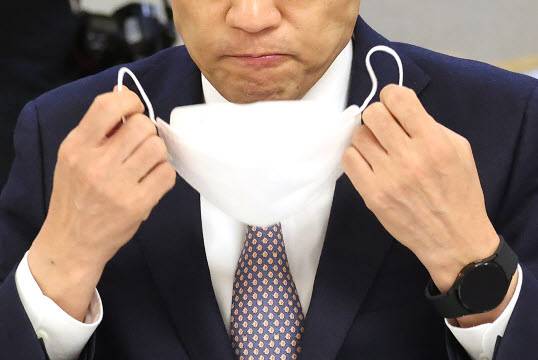 Korea decided to lift the use of mask indoors on Jan. 30