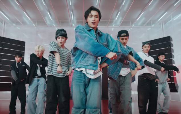 ‘NCT 127' : “AY-YO”